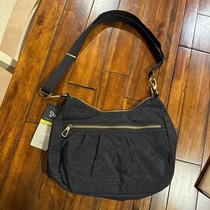 Travelon Signature Hobo black with teal Brand New